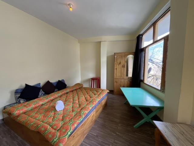 One Light Hostel Manāli Kültér fotó