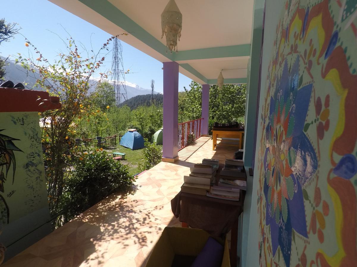 One Light Hostel Manāli Kültér fotó